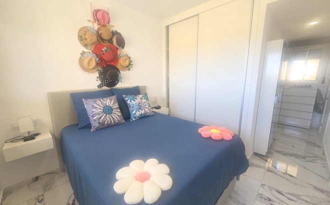 Revente - Appartement -
Villamartin - Costa Blanca