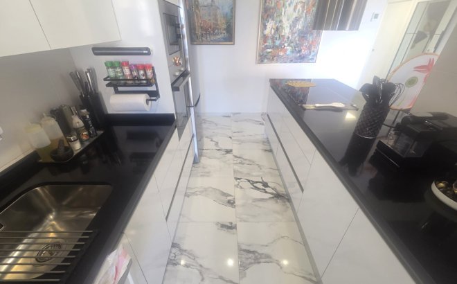 Revente - Appartement -
Villamartin - Costa Blanca