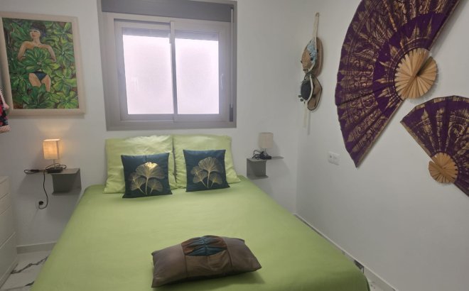 Revente - Appartement -
Villamartin - Costa Blanca