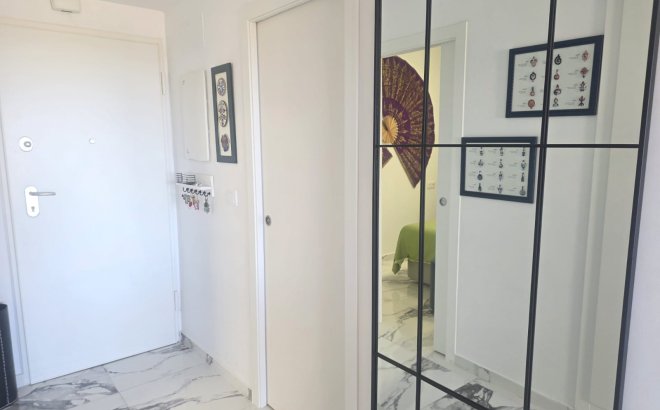 Revente - Appartement -
Villamartin - Costa Blanca