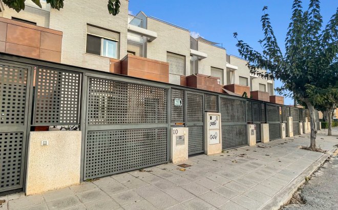 Revente - Town House -
Pilar de la Horadada - Costa Blanca