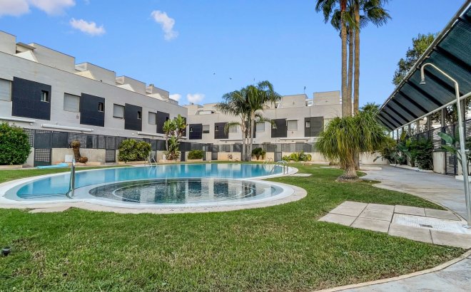 Revente - Town House -
Pilar de la Horadada - Costa Blanca