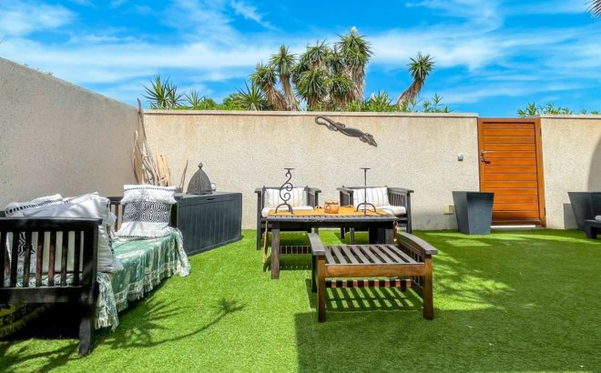 Revente - Town House -
Torrevieja - Costa Blanca