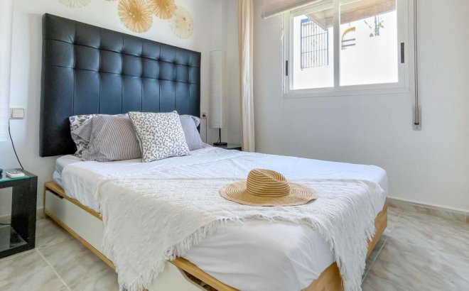 Revente - Town House -
Torrevieja - Costa Blanca
