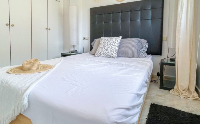 Revente - Town House -
Torrevieja - Costa Blanca