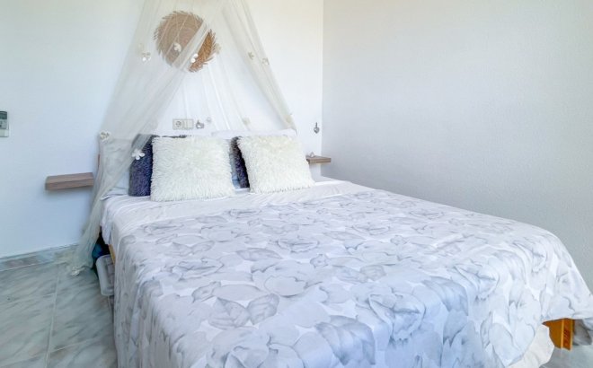 Revente - Town House -
Torrevieja - Costa Blanca