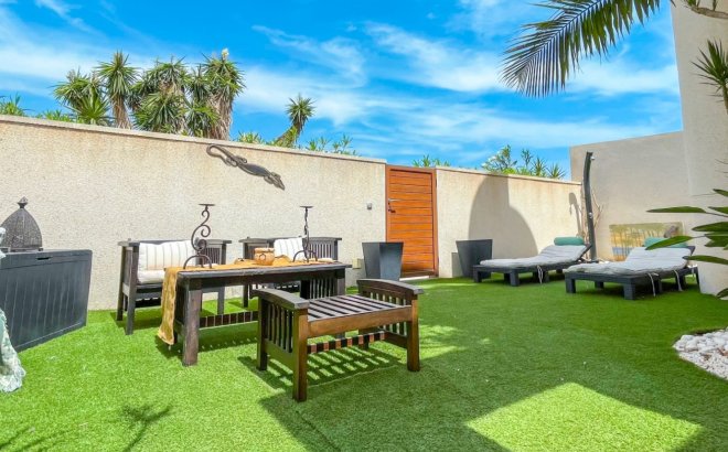 Revente - Town House -
Torrevieja - Costa Blanca
