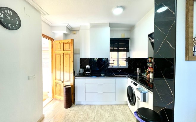 Revente - Appartement -
La Siesta - Costa Blanca