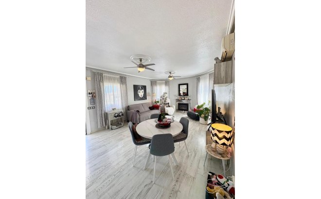 Resale - Villa -
Rojales - Costa Blanca