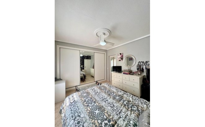 Resale - Villa -
Rojales - Costa Blanca