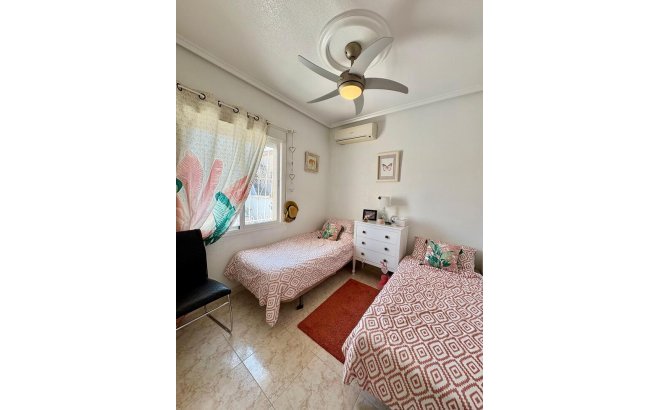 Resale - Villa -
Rojales - Costa Blanca