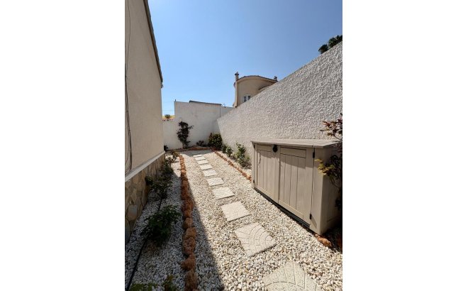 Resale - Villa -
Rojales - Costa Blanca