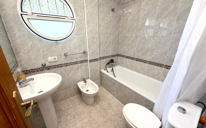 Resale - Villa -
Orihuela Costa - Costa Blanca