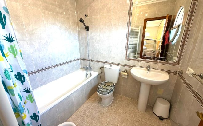 Resale - Villa -
Orihuela Costa - Costa Blanca