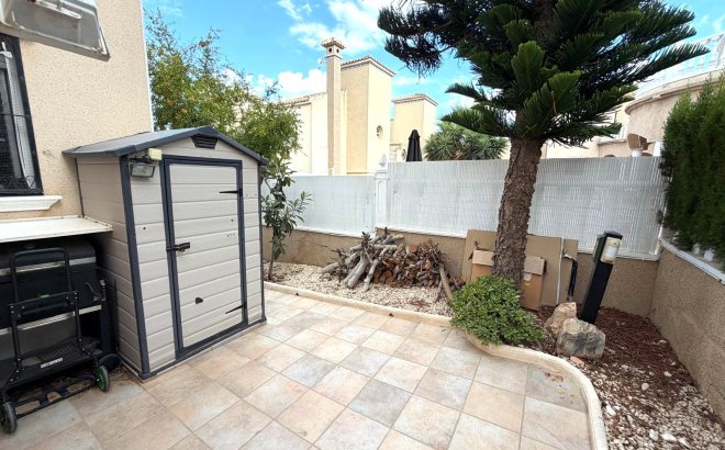 Resale - Villa -
Orihuela Costa - Costa Blanca