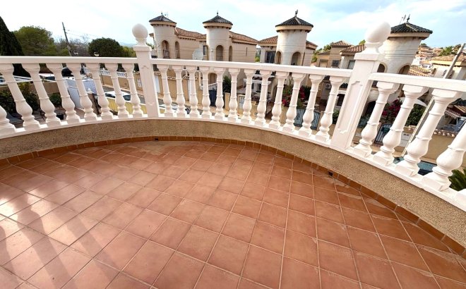 Resale - Villa -
Orihuela Costa - Costa Blanca
