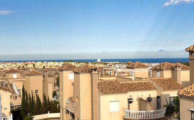 Resale - Villa -
Orihuela Costa - Costa Blanca