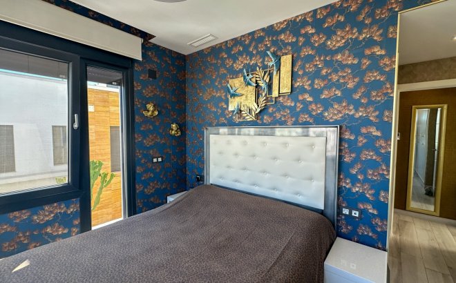 Resale - Villa -
Cabo Roig - Costa Blanca