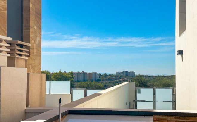 Resale - Villa -
Cabo Roig - Costa Blanca