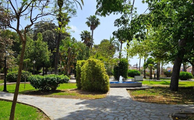 Revente - Appartement -
Torrevieja - PARQUE DE LAS NACIONES