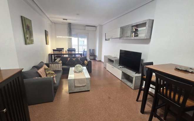 Revente - Appartement -
Torrevieja - Las Piscinas Naturales