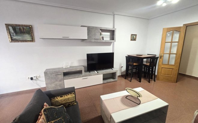 Revente - Appartement -
Torrevieja - Las Piscinas Naturales
