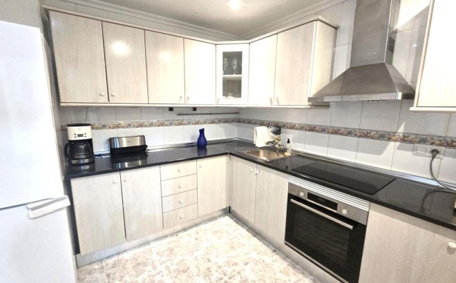 Revente - Appartement -
Torrevieja - Las Piscinas Naturales