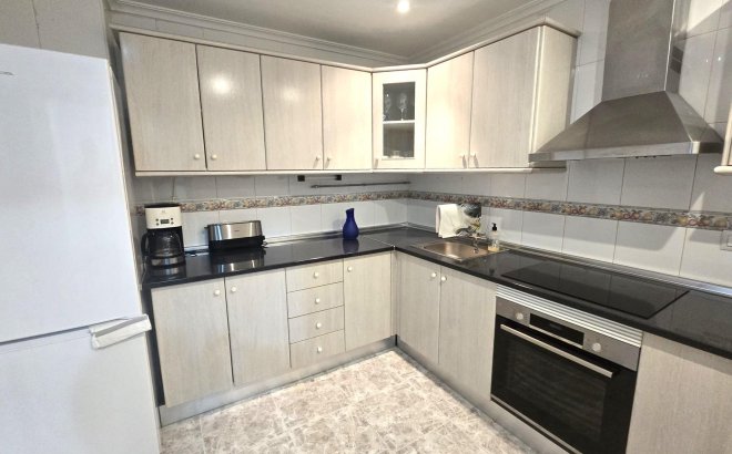 Revente - Appartement -
Torrevieja - Las Piscinas Naturales