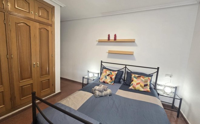 Revente - Appartement -
Torrevieja - Las Piscinas Naturales