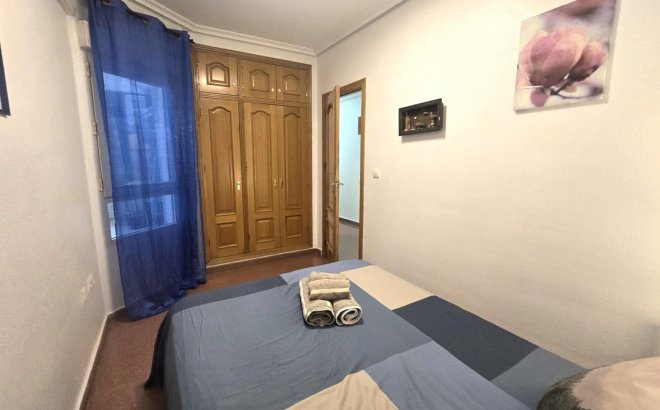 Revente - Appartement -
Torrevieja - Las Piscinas Naturales