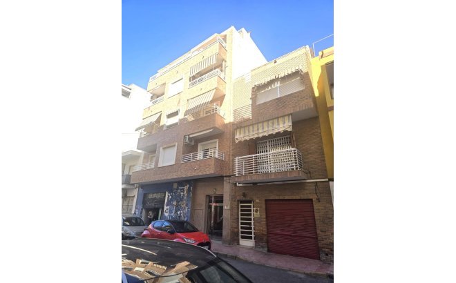 Revente - Appartement -
Torrevieja - Las Piscinas Naturales