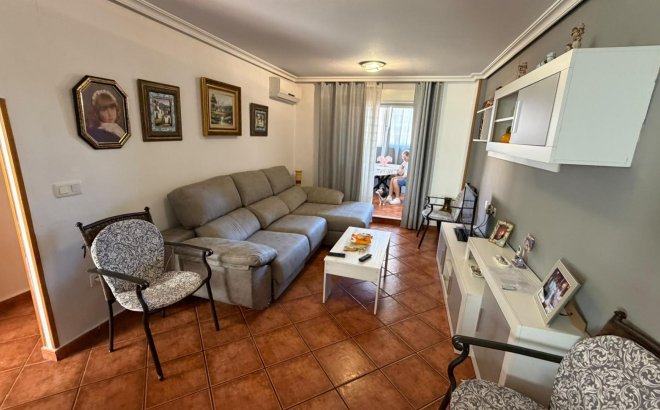 Revente - Appartement -
Torrevieja - Playa del Cura
