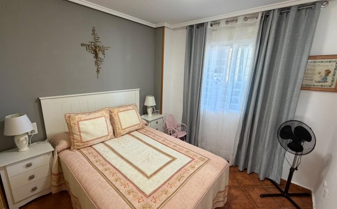 Revente - Appartement -
Torrevieja - Playa del Cura