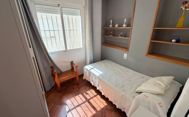 Revente - Appartement -
Torrevieja - Playa del Cura