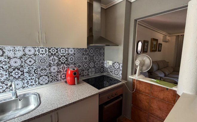 Revente - Appartement -
Torrevieja - Playa del Cura
