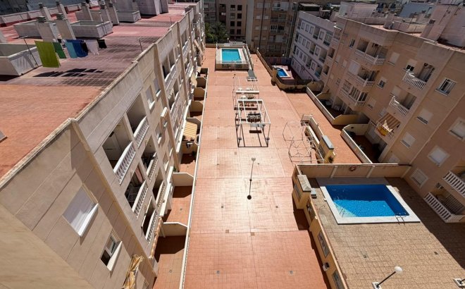 Revente - Appartement -
Torrevieja - Playa del Cura