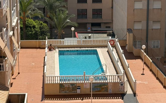 Revente - Appartement -
Torrevieja - Playa del Cura