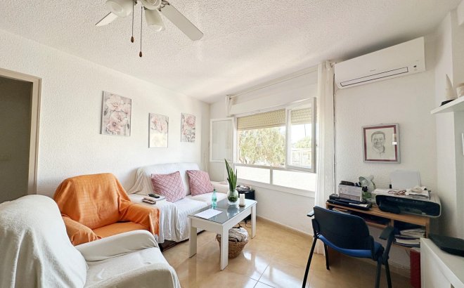 Resale - Apartment -
Torrevieja - Playa De Los Naufragos