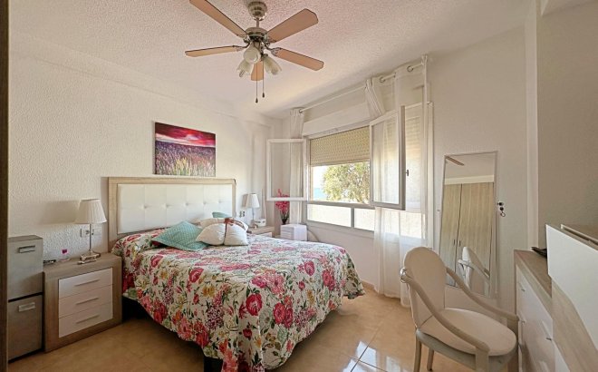 Resale - Apartment -
Torrevieja - Playa De Los Naufragos