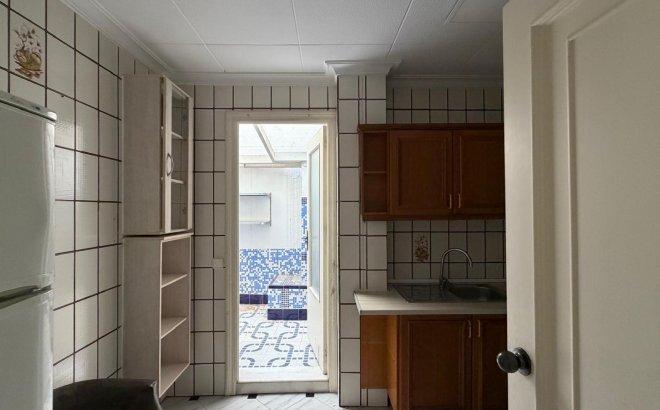 Resale - Apartment -
Torrevieja - Centro