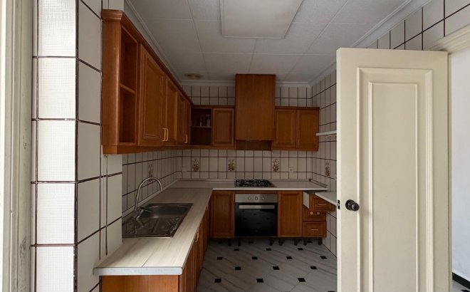 Resale - Apartment -
Torrevieja - Centro