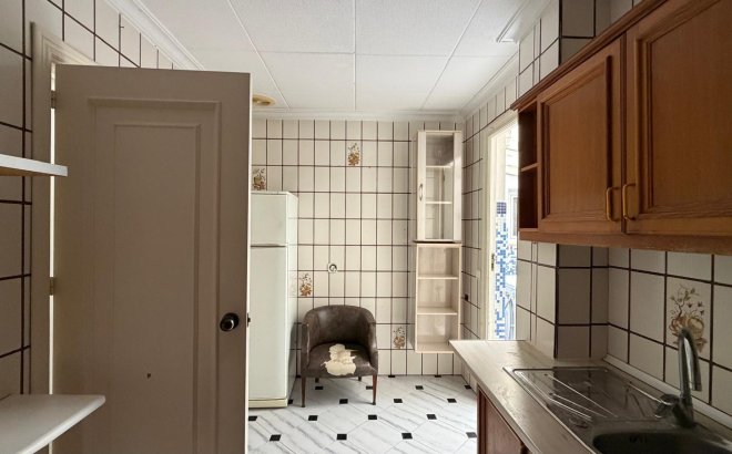 Resale - Apartment -
Torrevieja - Centro