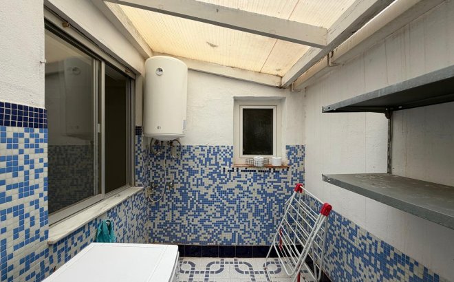 Resale - Apartment -
Torrevieja - Centro
