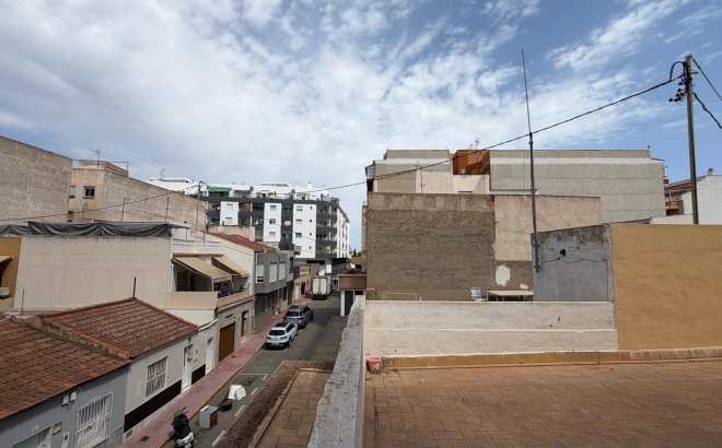 Resale - Apartment -
Torrevieja - Centro