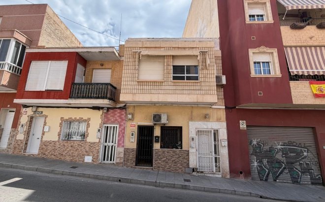 Resale - Apartment -
Torrevieja - Centro