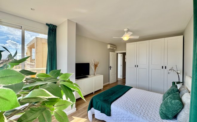 Resale - Town House -
Orihuela Costa - Costa Blanca
