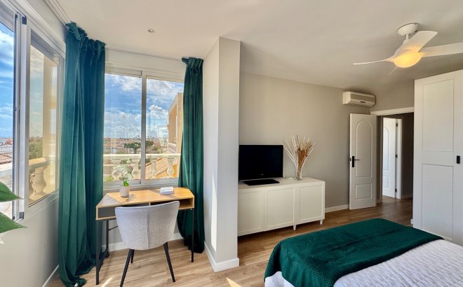 Resale - Town House -
Orihuela Costa - Costa Blanca