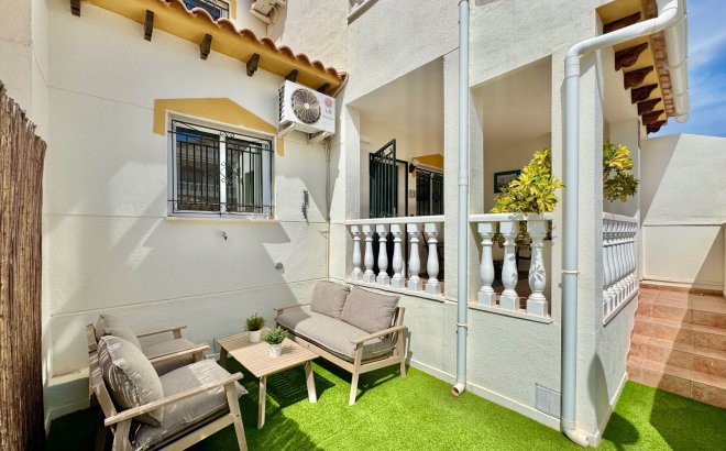 Resale - Town House -
Orihuela Costa - Costa Blanca