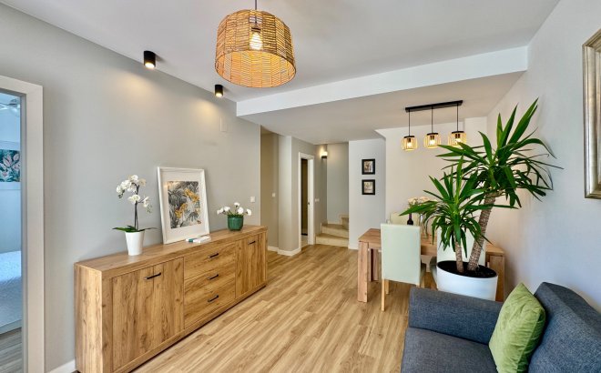 Resale - Town House -
Orihuela Costa - Costa Blanca