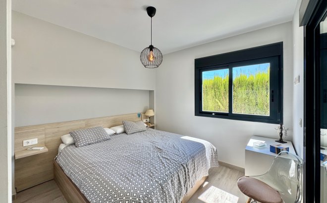 Revente - Appartement -
San Miguel de Salinas - Inland